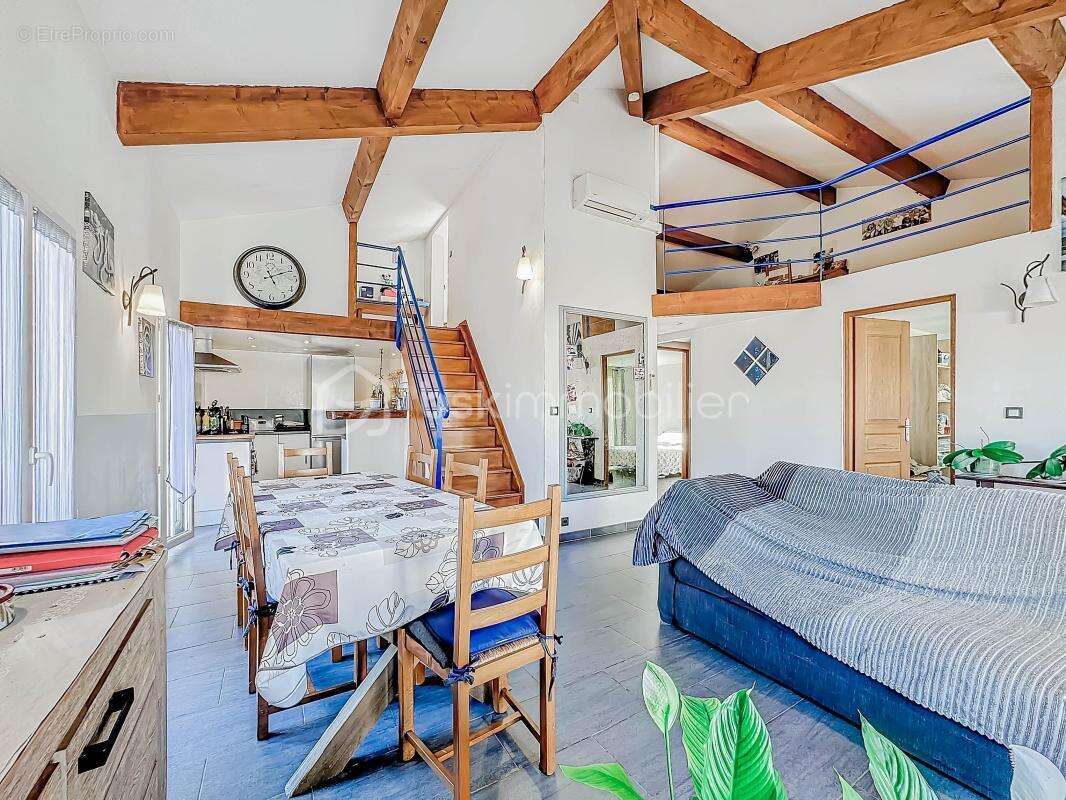 *** Immeuble de 280m2 anciennement Hotel à PALAVAS *** - photo 3