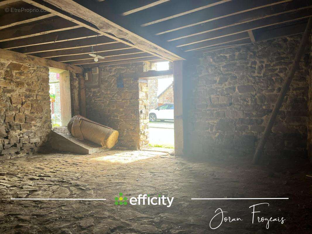Maison 92 m² à Prince  - photo 2