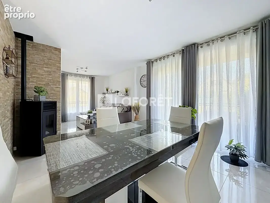 Laforêt Luzarches - Maison Chambly 6 pièce(s) 150m2 - photo 3