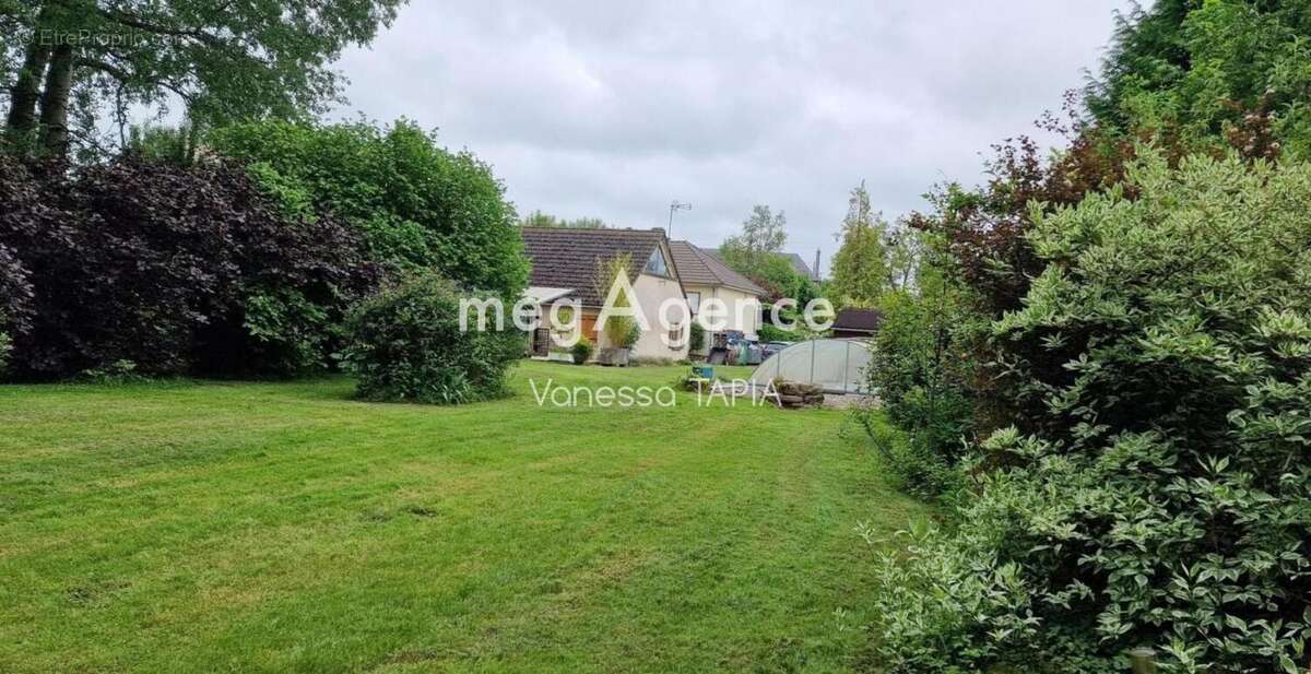 Maison à MARCILLY-LE-HAYER