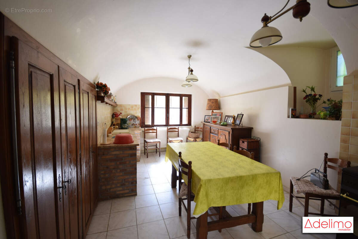 Maison 260 m² à Generargues  - photo 9