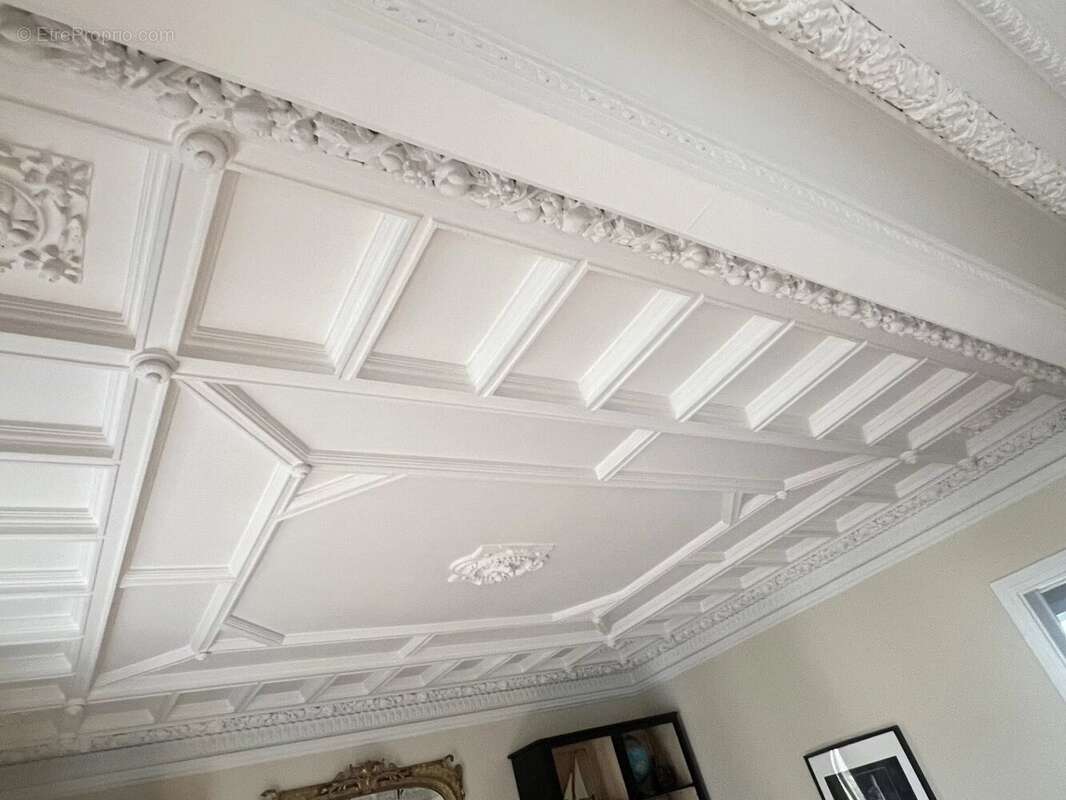 Appartement à PARIS-19E