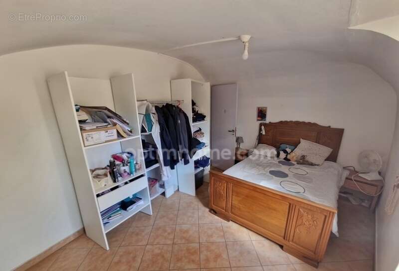 Appartement à SAINT-BRES