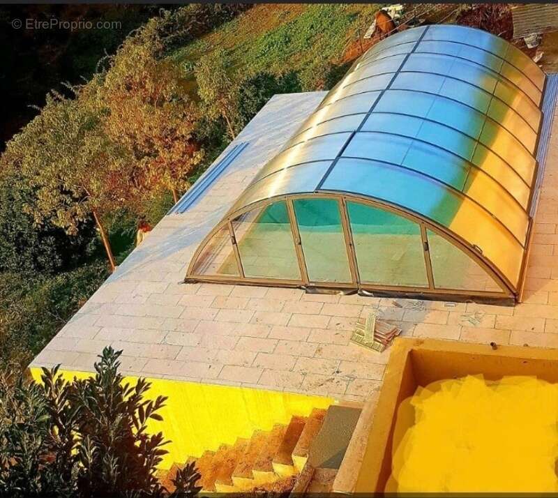 Propriano-Corse du Sud Maison 9 pièces de 170 m2 - photo 2