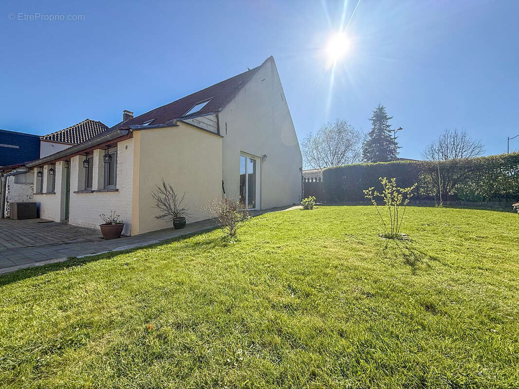 Maison à CAMPHIN-EN-PEVELE