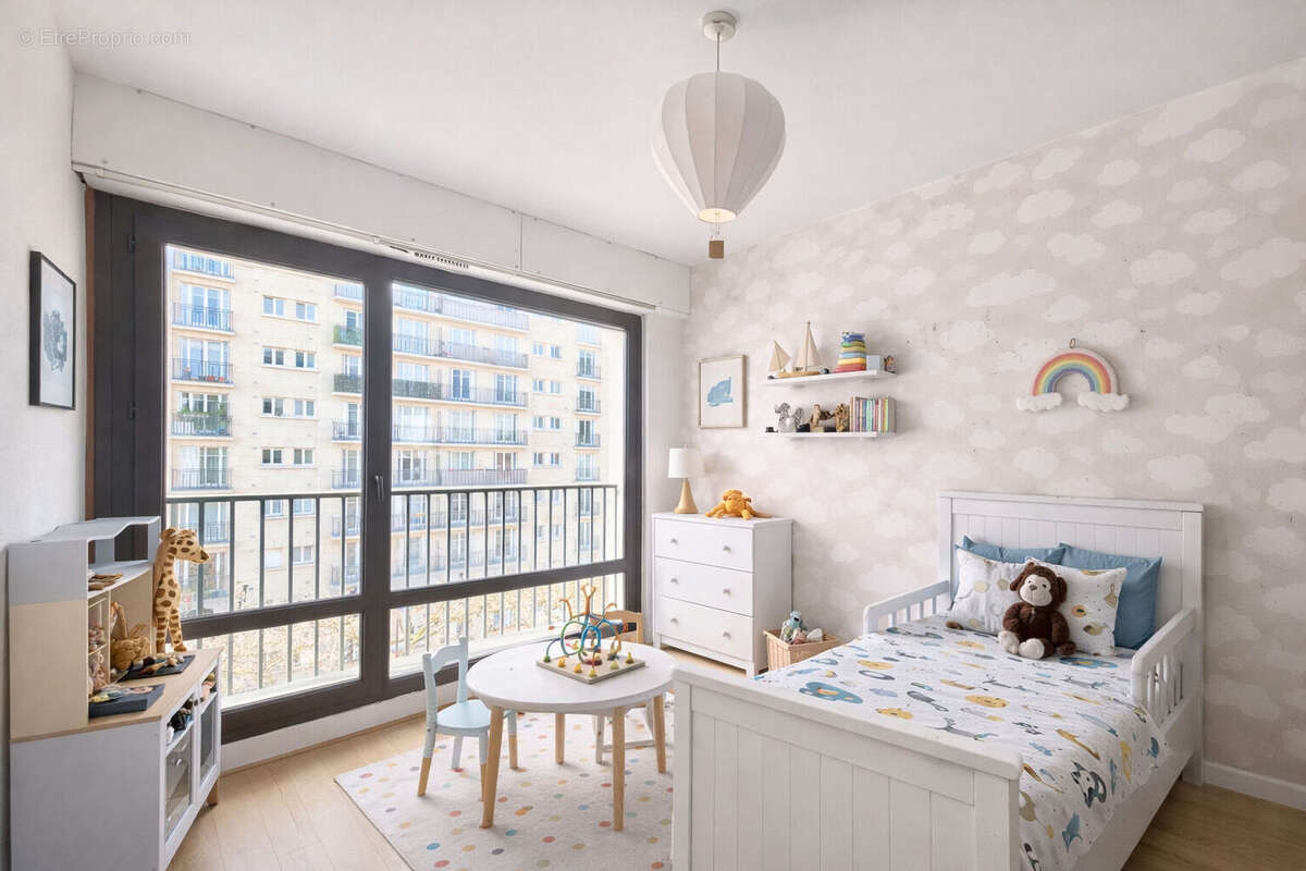 Appartement à CHARENTON-LE-PONT