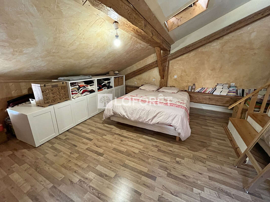73600 Hautecour Maison T5 de115m², garage, cave, terrasse et jardinet - photo 10