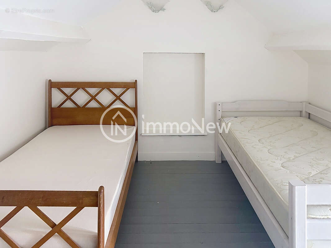 Belle maison de ville 70 m2 sur terrain 495 m2 dans centre ville a 200 metres des commerces - photo 10