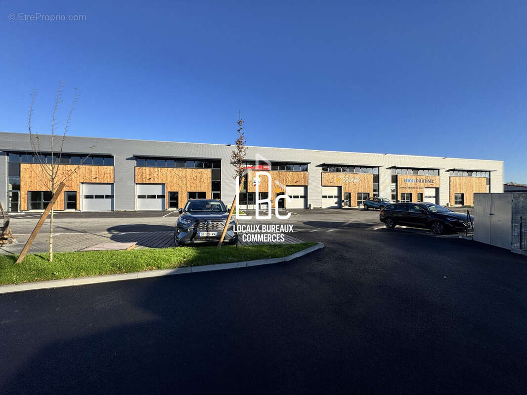 Commerce à BASSE-GOULAINE