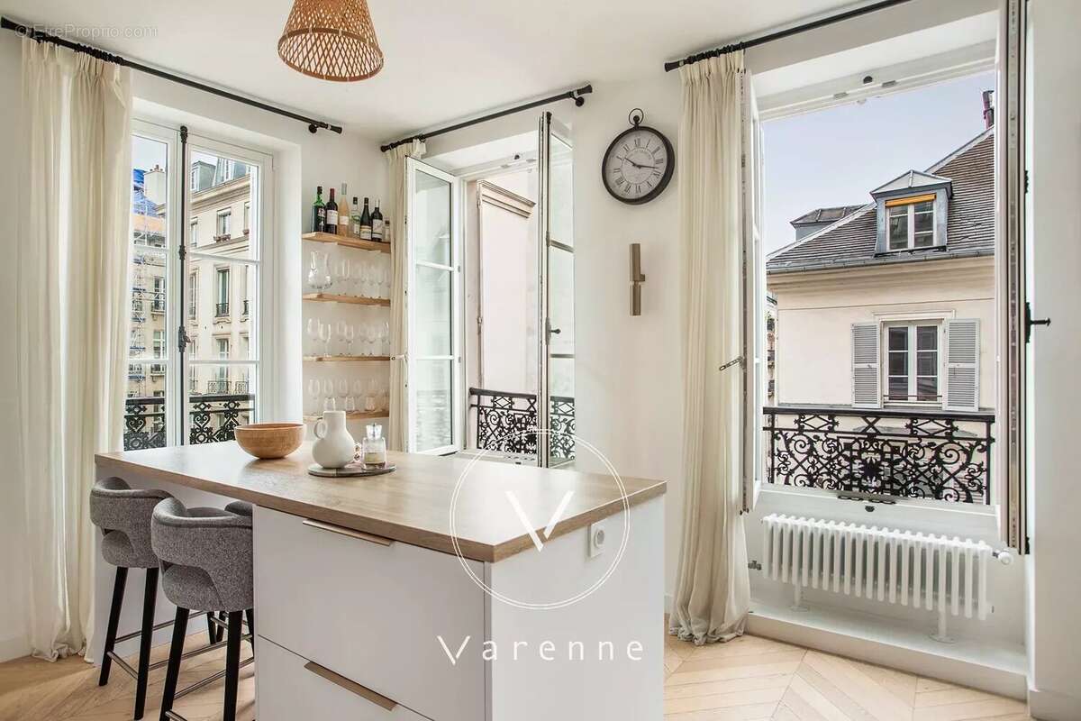 Appartement à PARIS-6E
