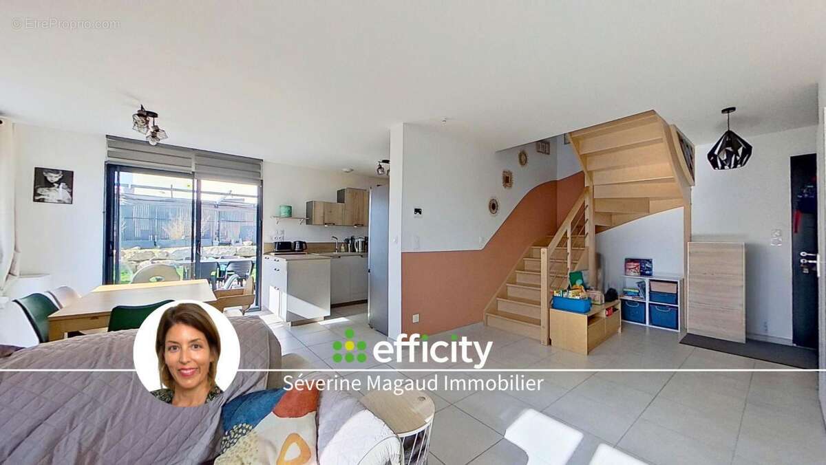 Maison à PONTCHARRA-SUR-TURDINE