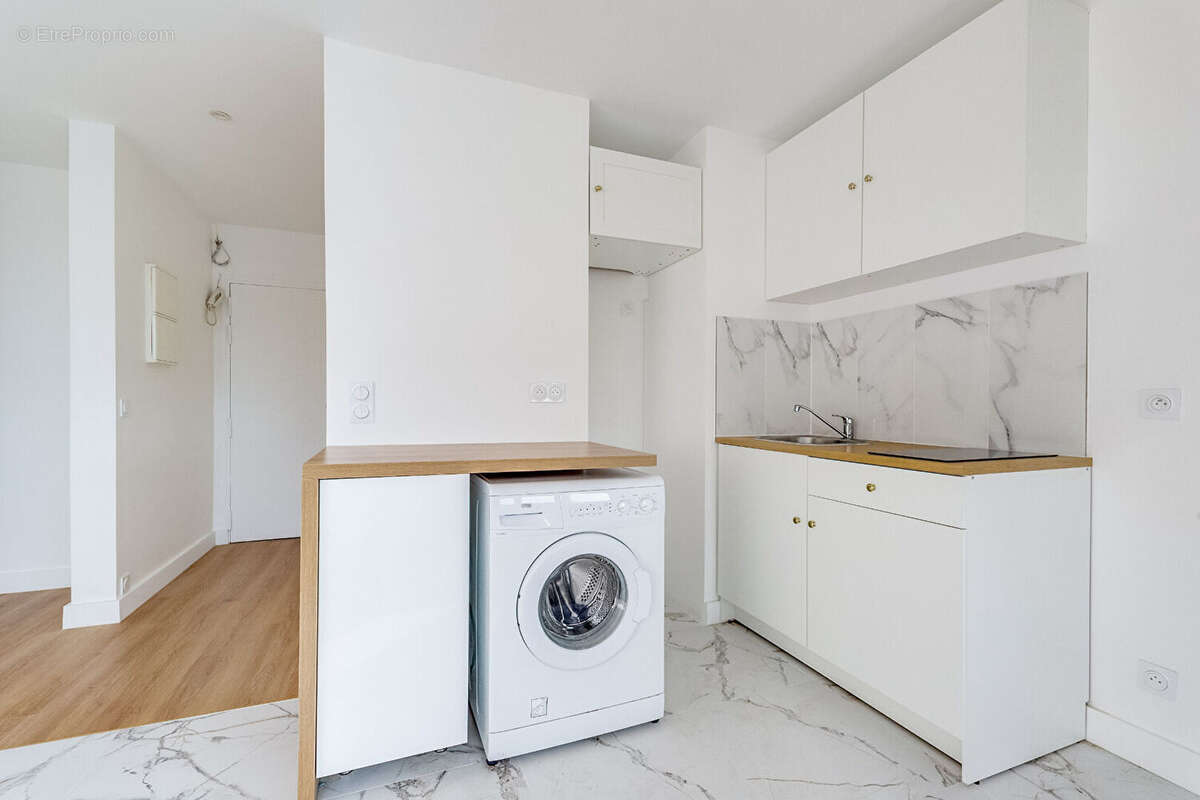 Appartement à PARIS-14E