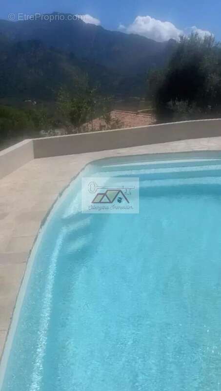 Maison à MONTEGROSSO