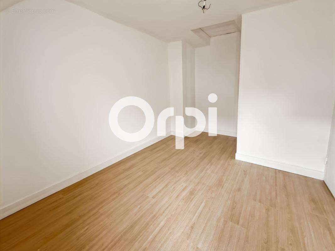  Maison de Ville - 72 m² avec Jardin, Terrasse  2 Chambres Bureau - photo 5
