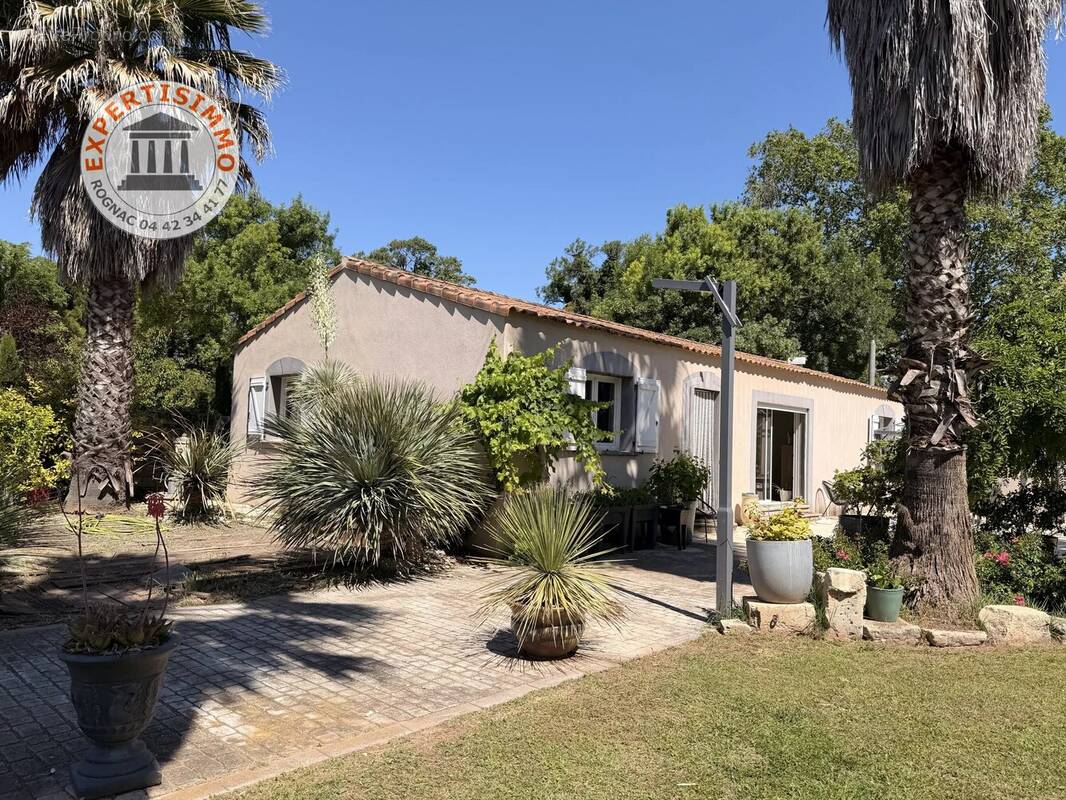 Maison à SAINT-VICTORET