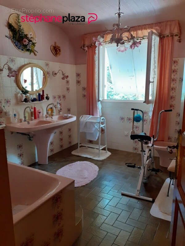 Maison à CONFORT-MEILARS