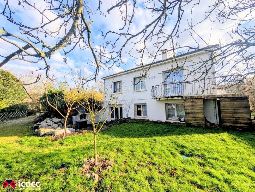 Maison à VENANSAULT