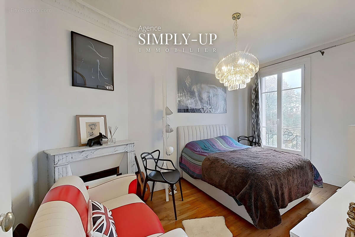 Appartement à PARIS-20E