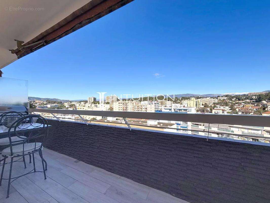 Appartement à LE CANNET