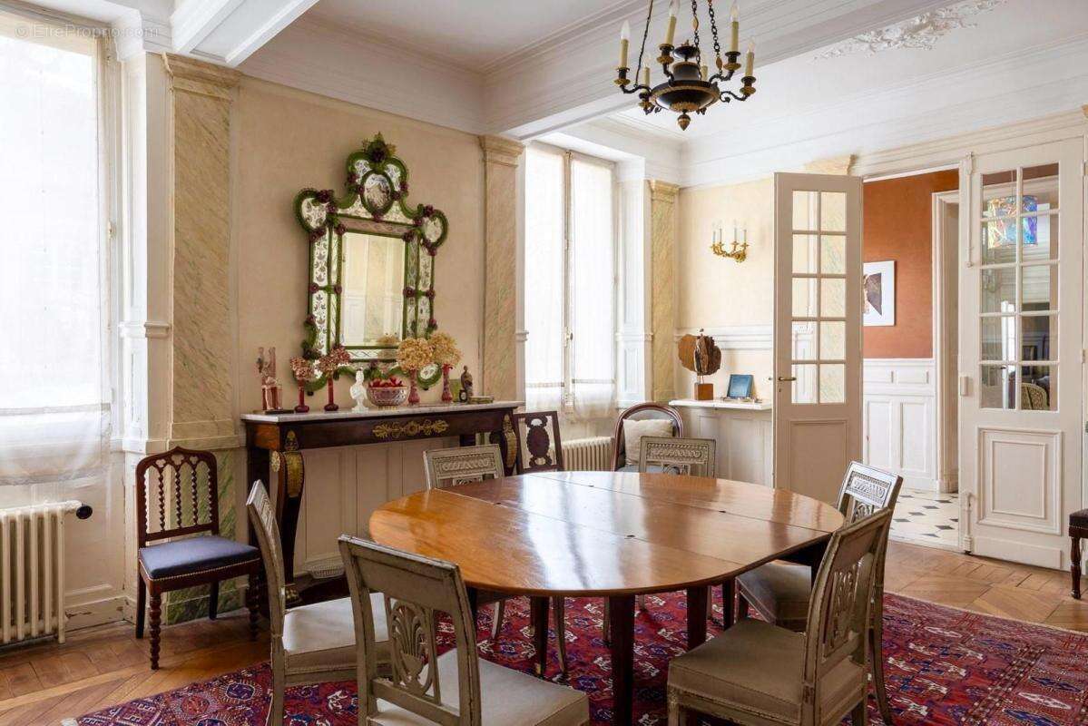Maison à COMPIEGNE