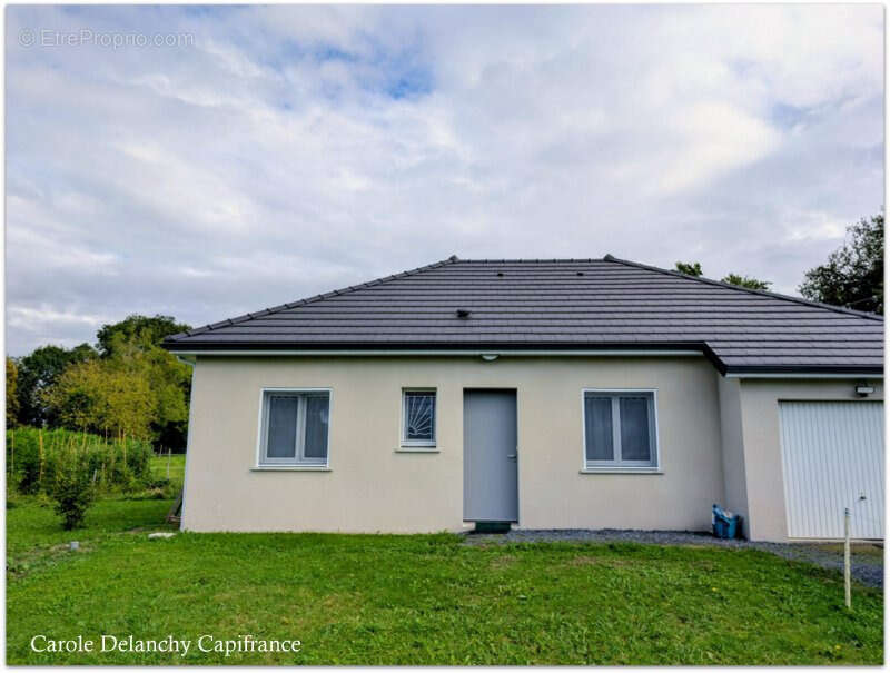 Maison à GARLIN
