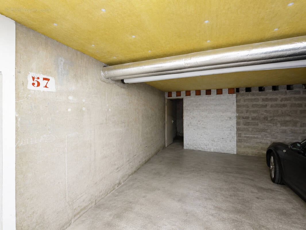 Parking à MARTIGUES