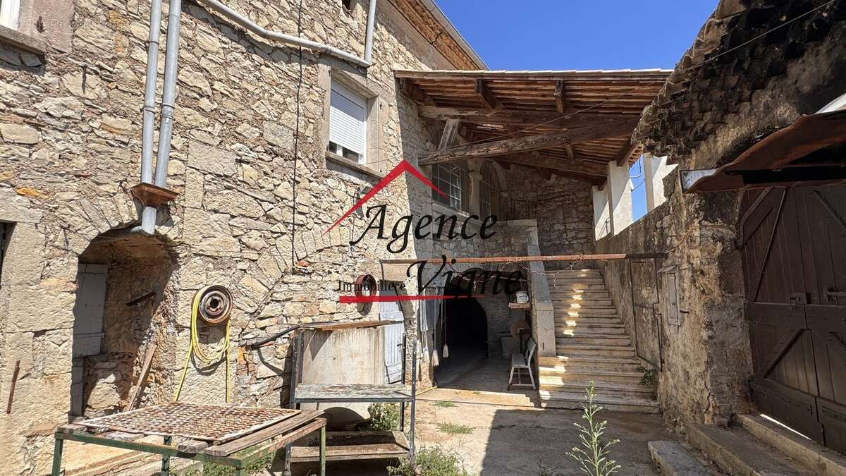 A l'orée de village - photo 2