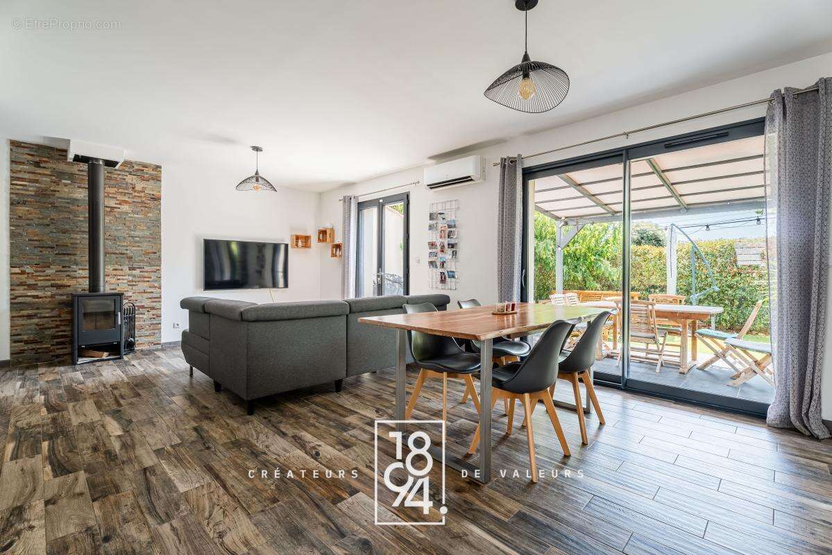 Maison  Type 5  Severiers  Piscine  Parcelle 500 m2  2018  - photo 8