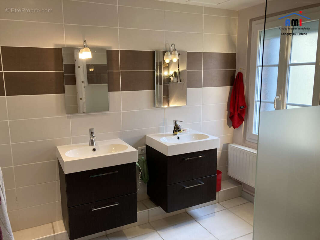 Maison à FONTAINE-SIMON