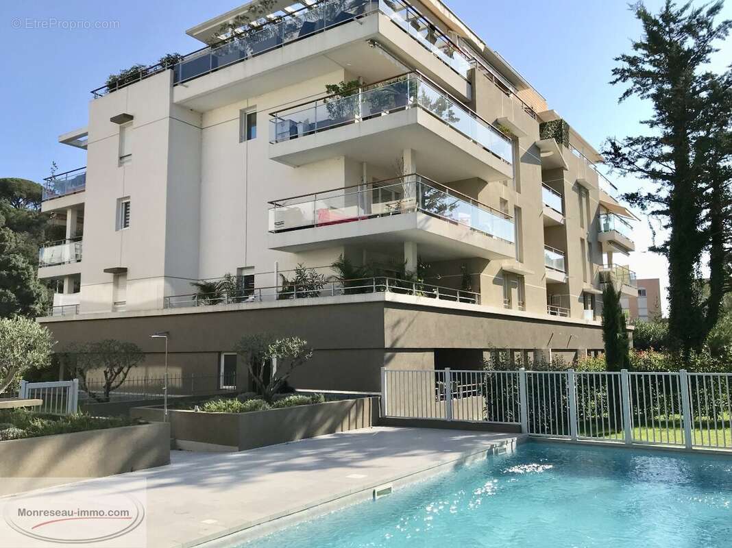 Appartement à LE CANNET