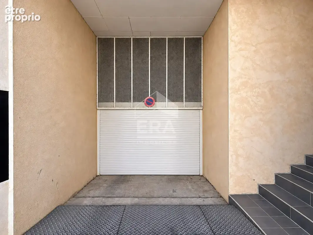 T3 rénové avec BOX GARAGE sécurisée - CALME - photo 10