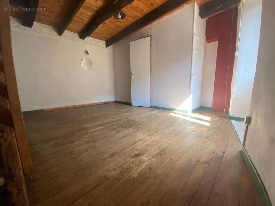 Maison 60 m² à Colombier-Le-Jeune  - photo 6