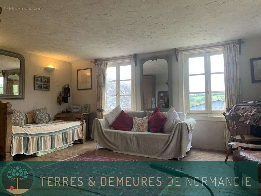 Maison à VIMOUTIERS