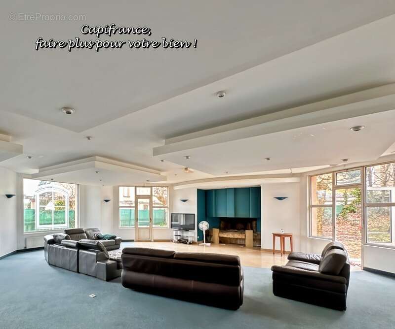 Maison à LA CLAYETTE