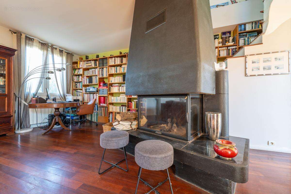 Maison 160 m² à Nanterre  - photo 7