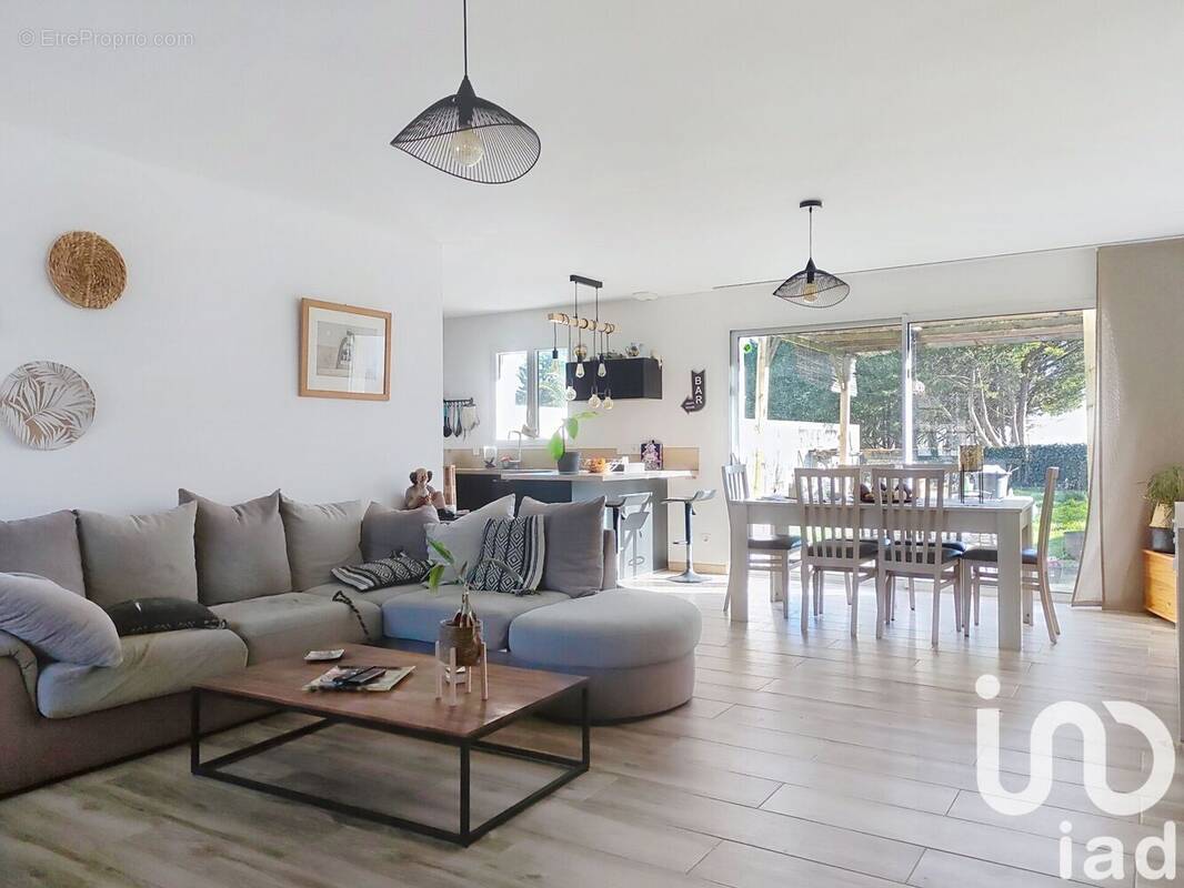 Photo 1 - Maison à ESNANDES