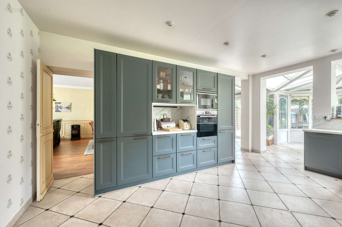 Maison à BONNIERES-SUR-SEINE