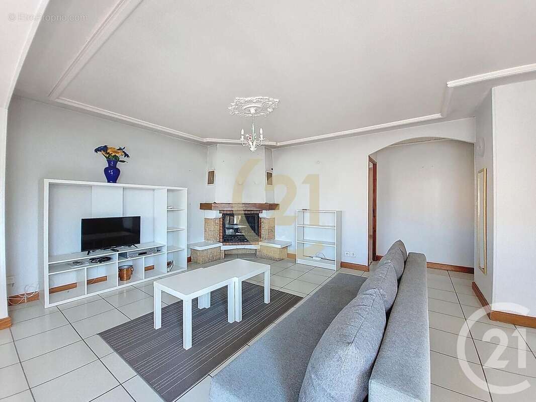 Maison 133 m² à Villeneuve-Les-Maguelone  - photo 2
