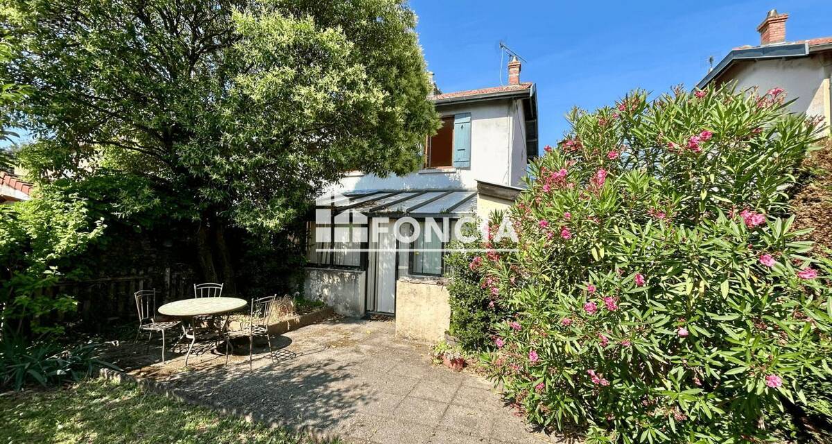 Maison à ROUSSILLON