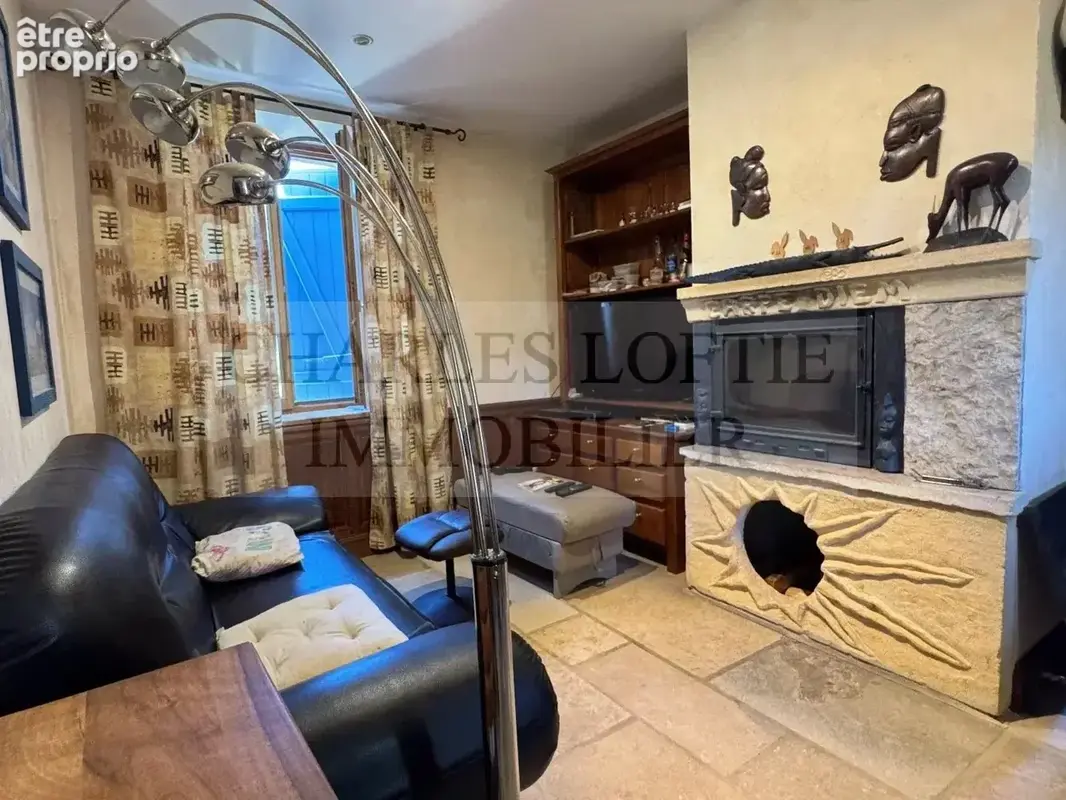 Ensemble en pierre avec gîte et piscine sur un terrain de 8 804 m² dans un hameau paisible en Bouriane - photo 10