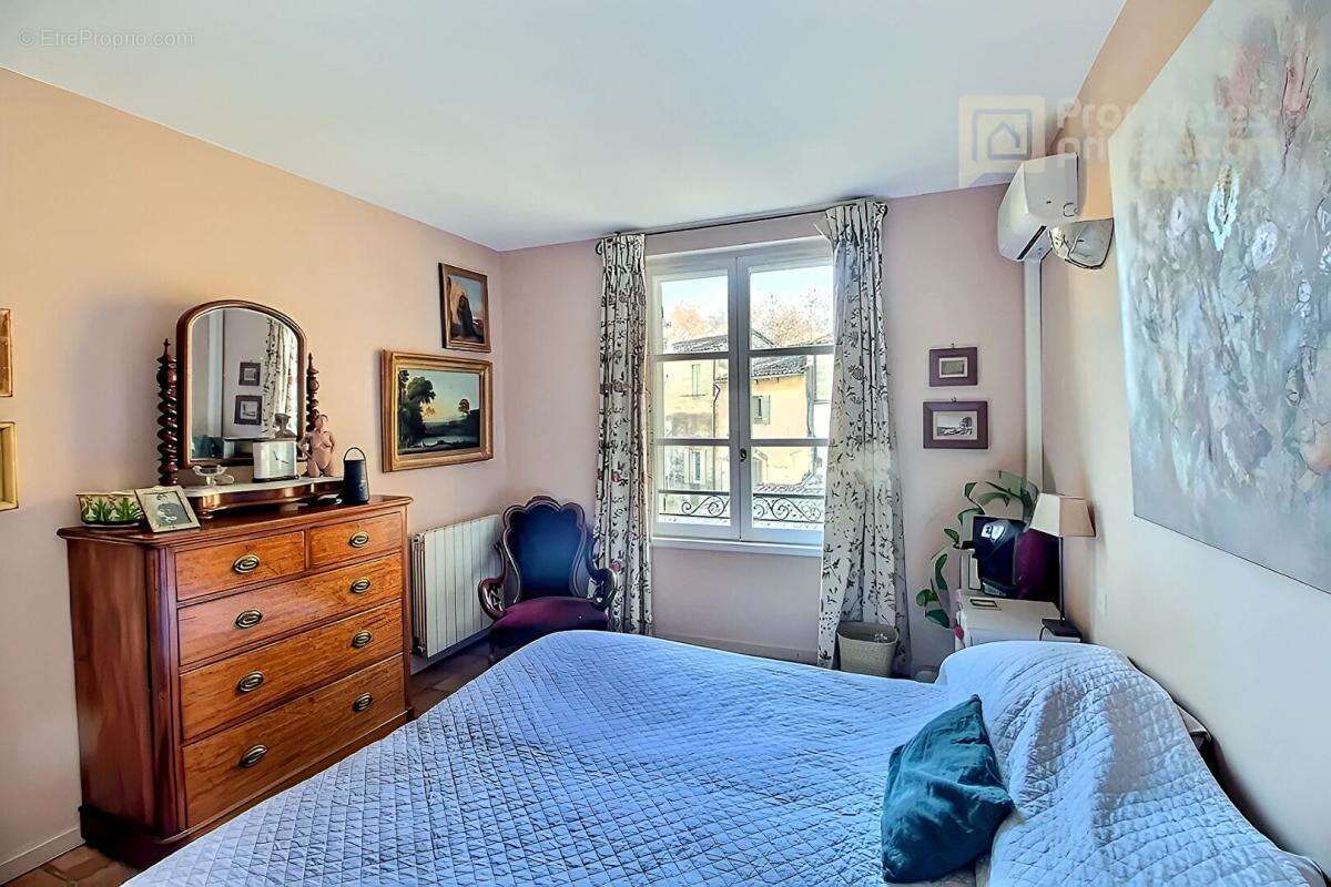 Appartement à UZES