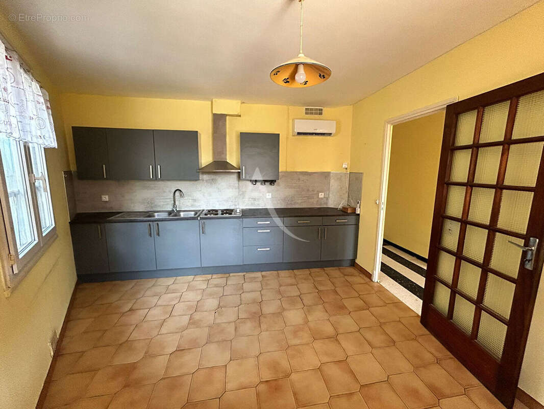 Maison à rénover t4 située entre Narbonne et Lézignan Corbieres - photo 4