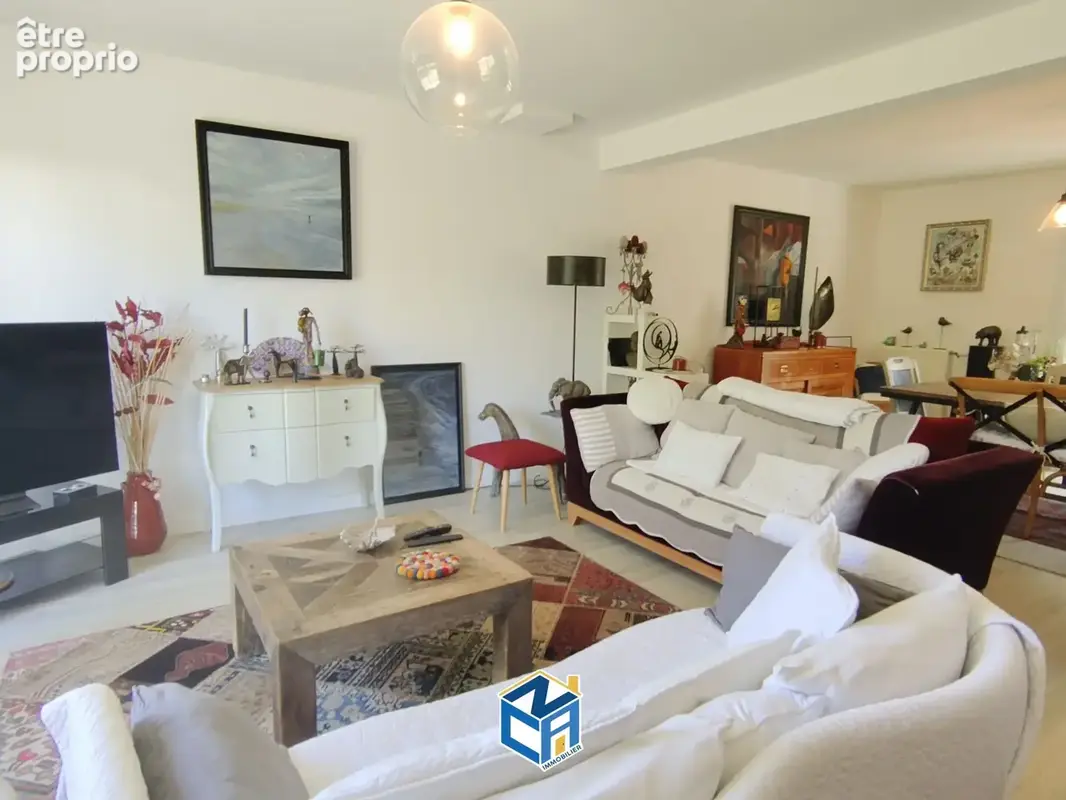 Maison 6 pièces 164 m² à vendre à Saint-Cyr-Sur-Loire (37540) - photo 3