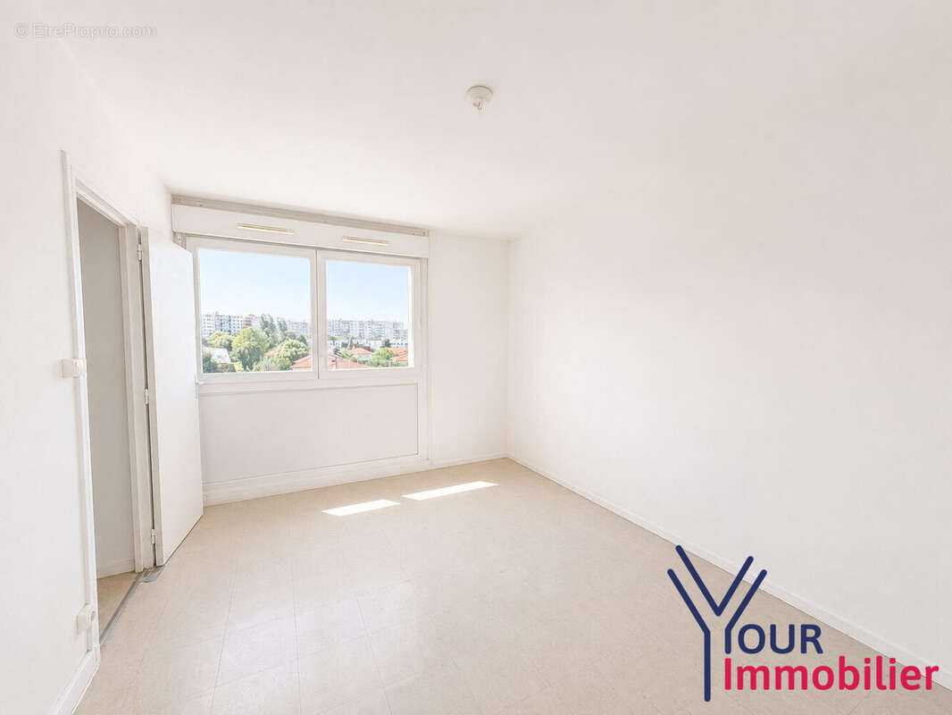 Appartement à VAULX-EN-VELIN