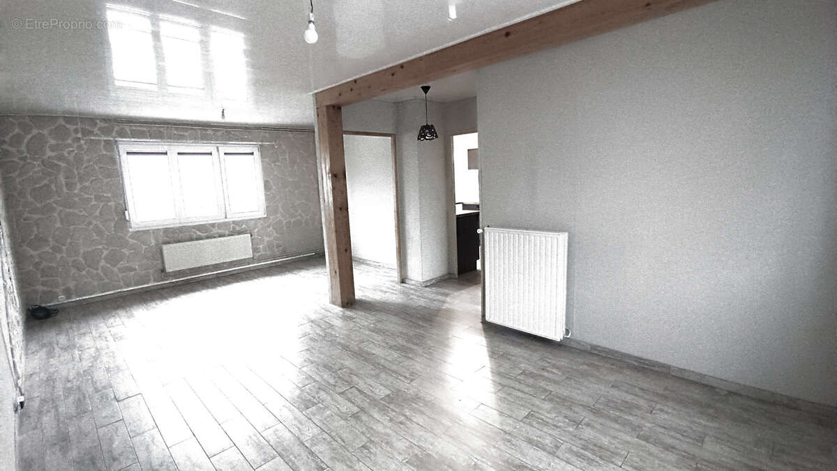 Maison à MONTIGNY-EN-GOHELLE