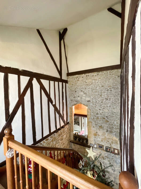 Grande maison de maître du 18ème avec dépendances - photo 12