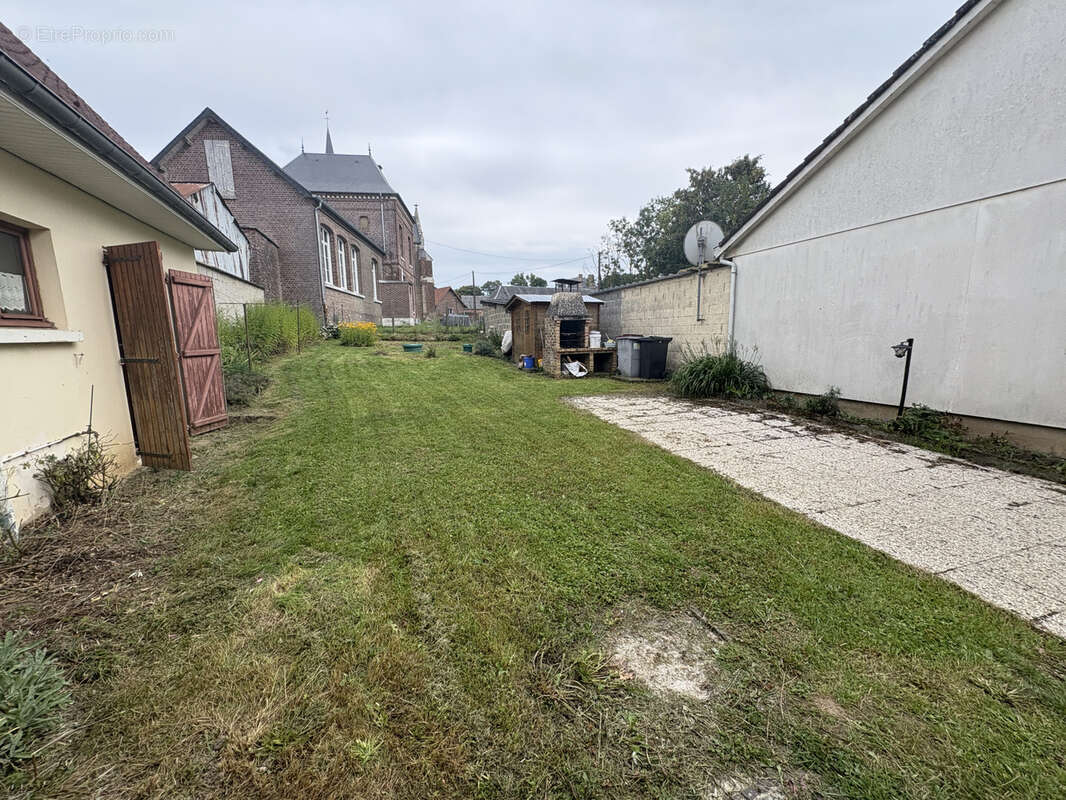 Maison à AILLY-LE-HAUT-CLOCHER