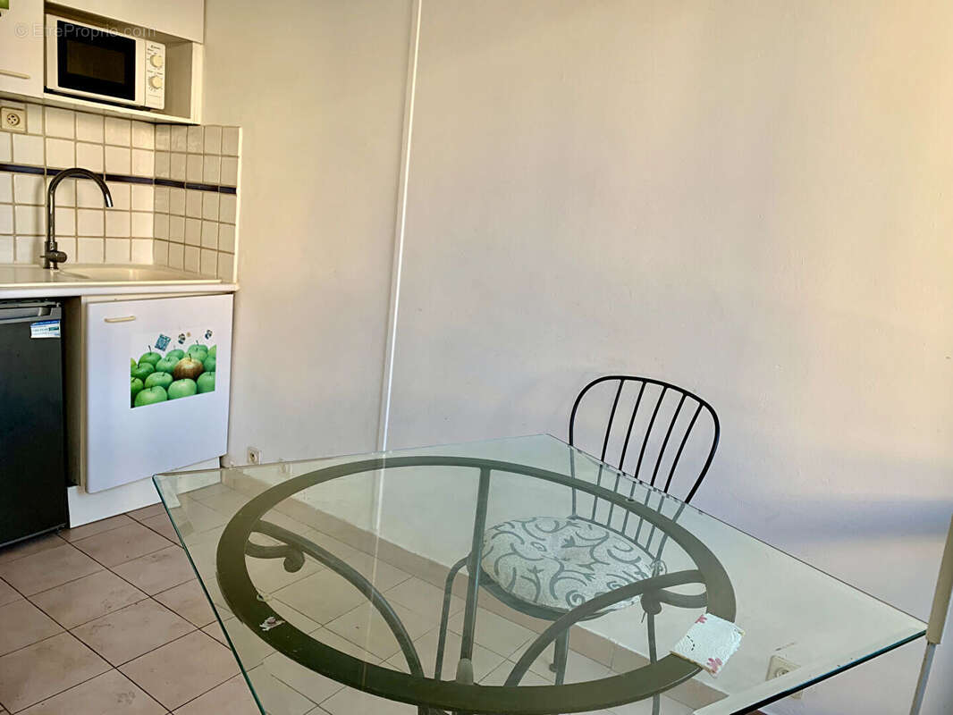 Appartement à MARSEILLE-5E