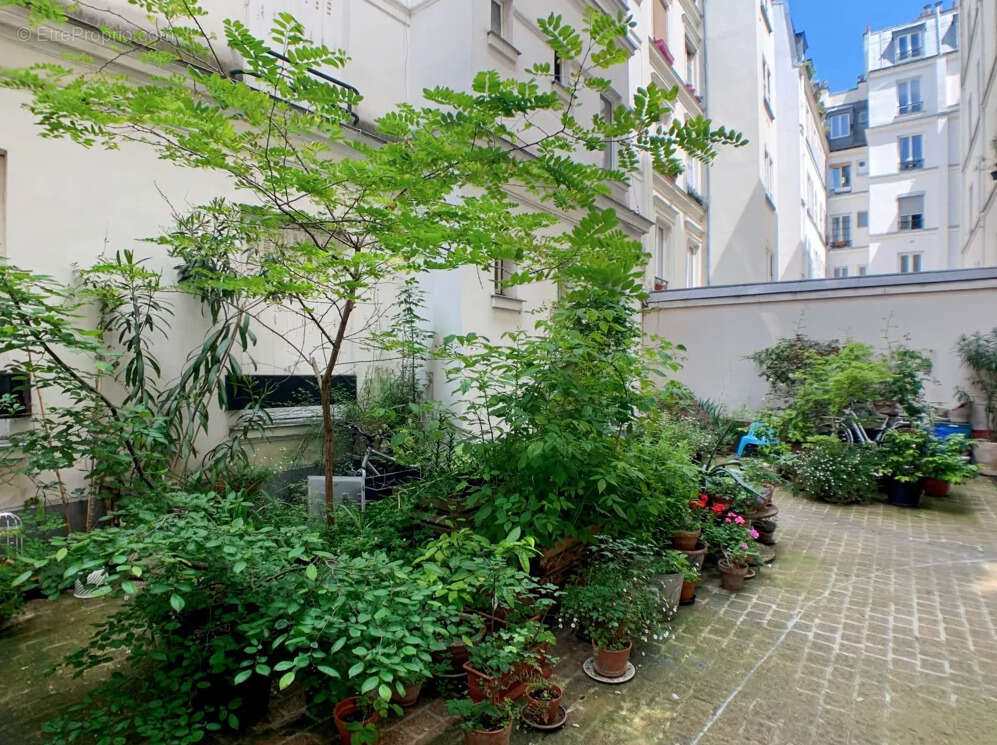 Appartement à PARIS-18E