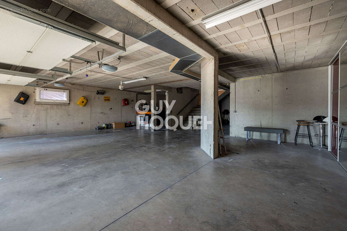 Maison Le Cendre 156 m2 - 4 chambres - Piscine - photo 18